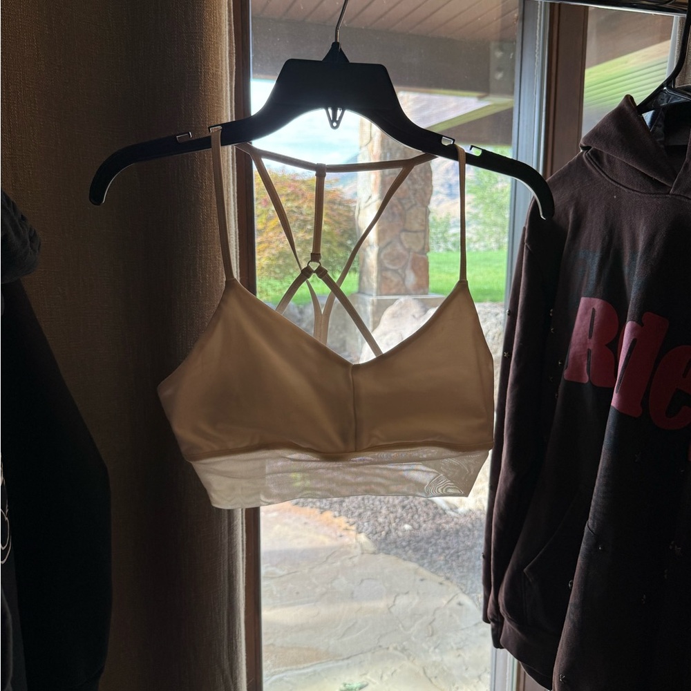 ALO Yoga Cream Strappy Bra